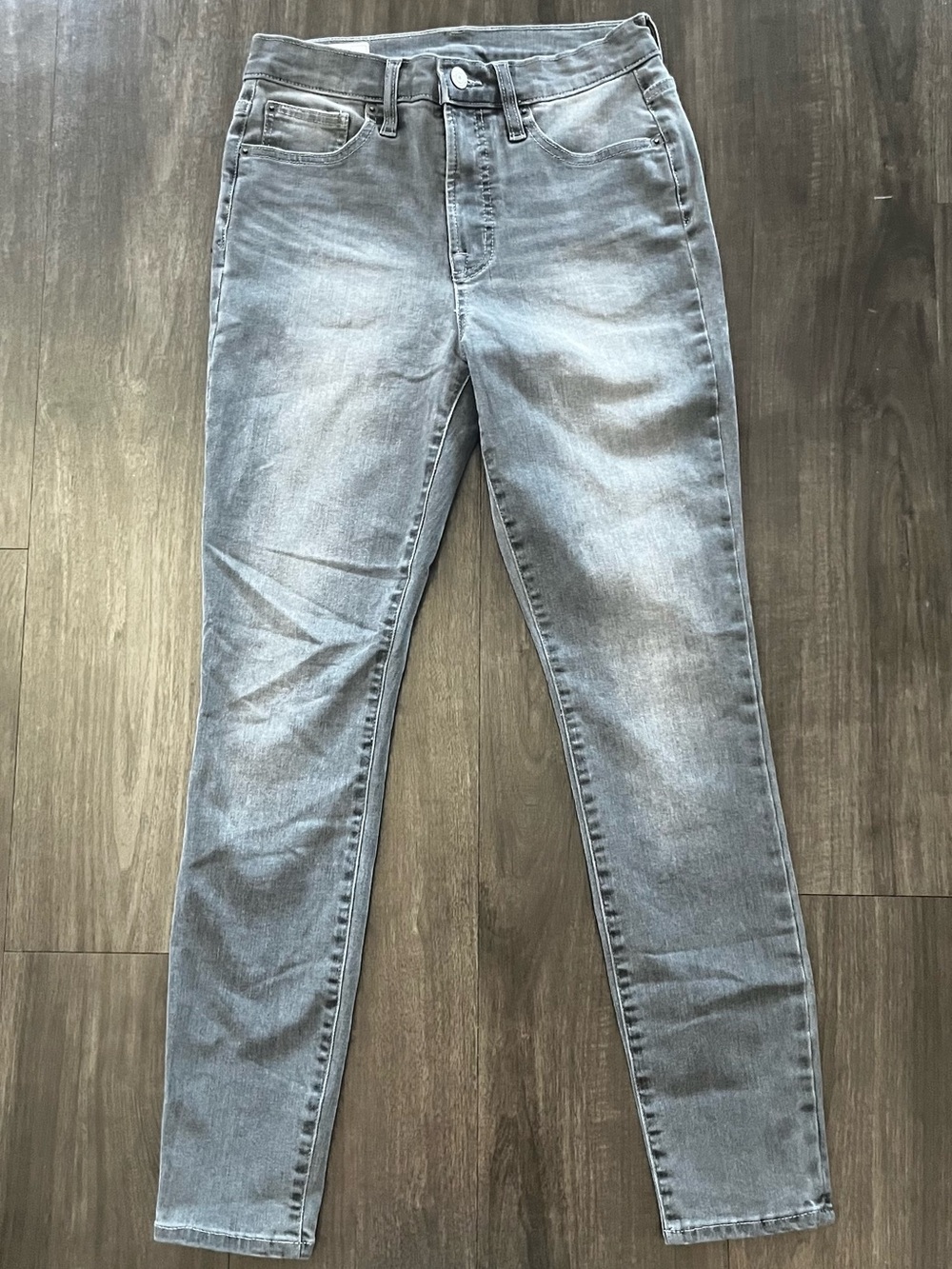 GAP Women's Skinny Jeans - Light Gray Wash